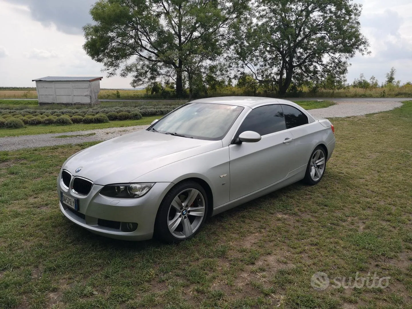 BMW 320D 2009 photo 2
