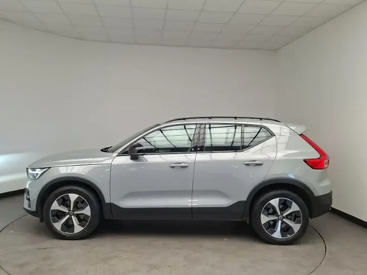 Volvo Xc40 2023 photo 4