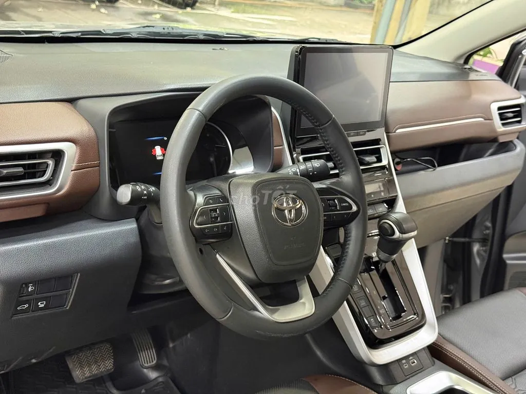Toyota Innova Cross 2024 photo 5