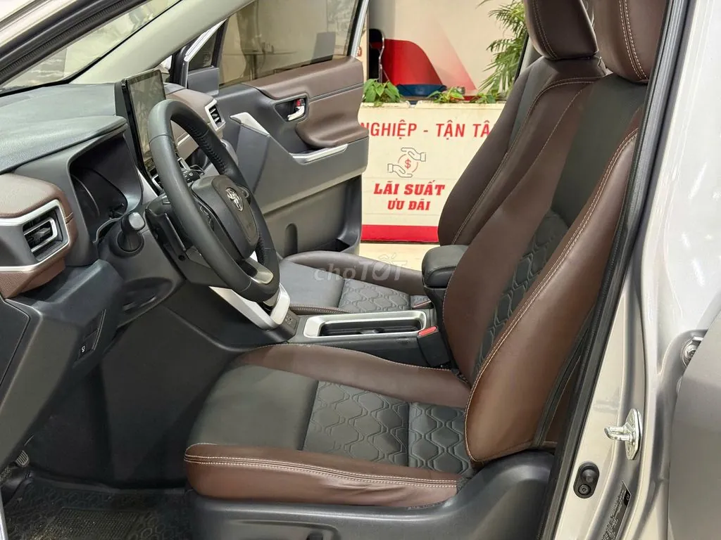 Toyota Innova Cross 2024 photo 4