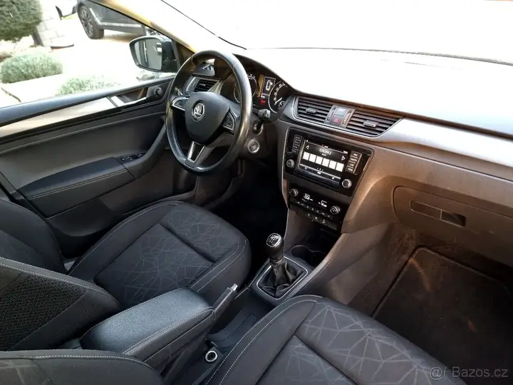 Skoda Rapid Spaceback 2018 photo 4