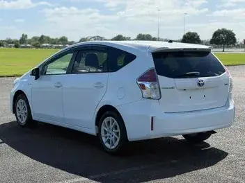 Toyota Prius 2015 photo 5