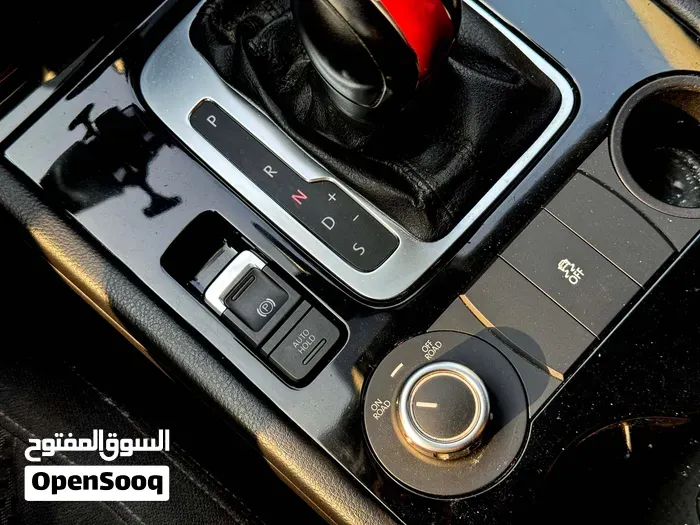 Volkswagen Touareg 2012 photo 4