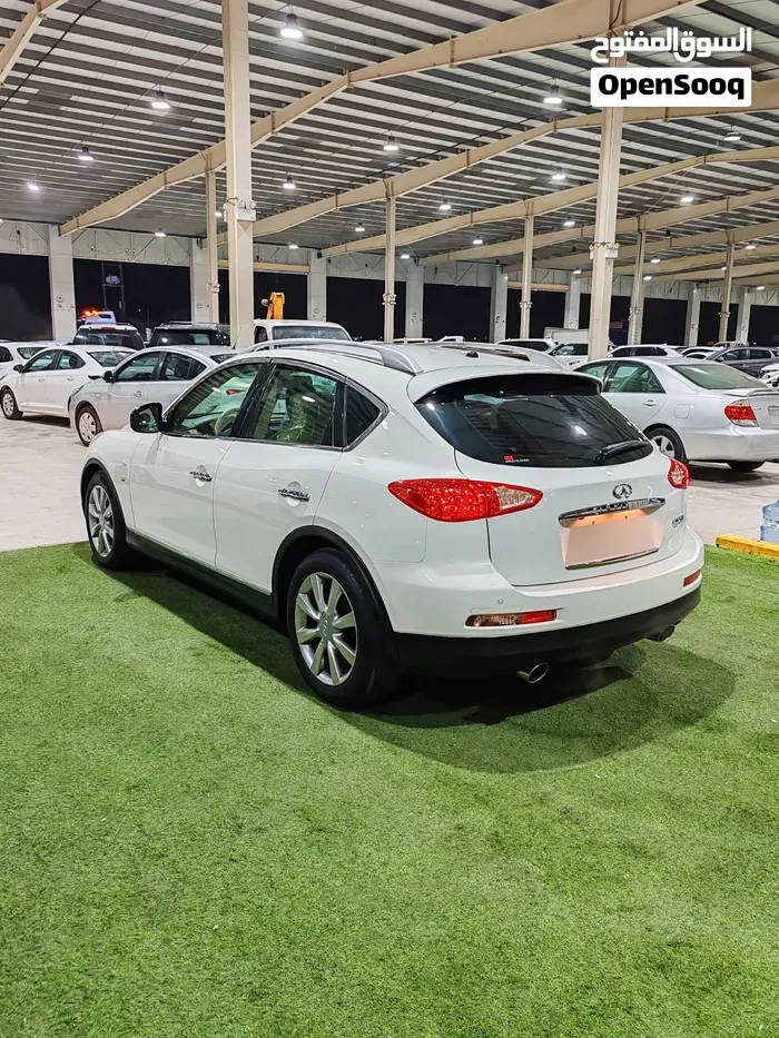 Infiniti Qx50 2015 photo 4