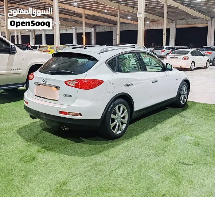 Infiniti Qx50 2015 photo 3