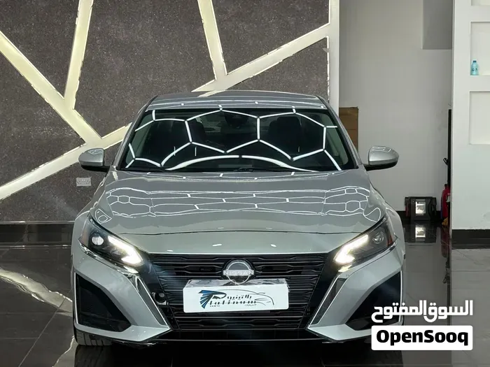 Nissan Altima 2023 photo 3