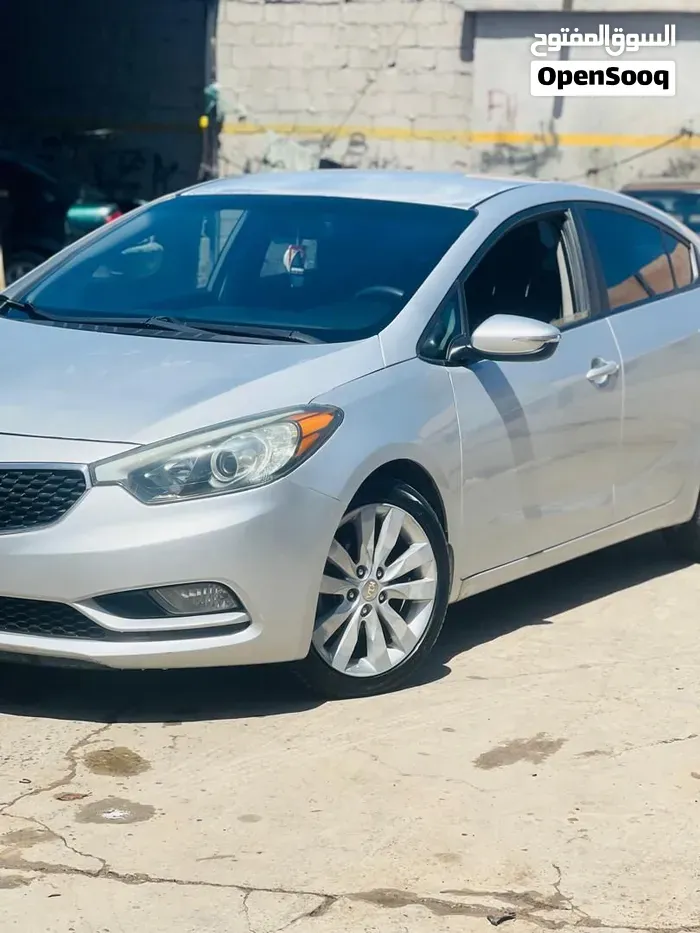 Kia K3 2015 photo 2