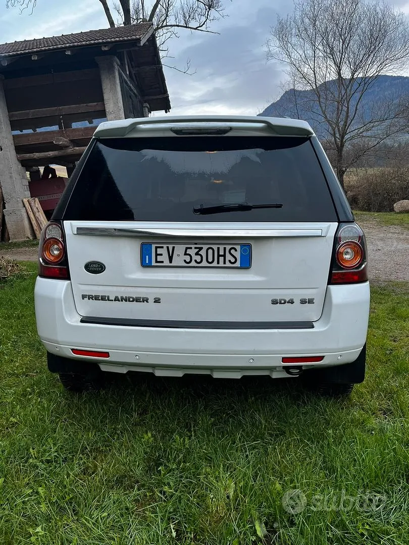 Land Rover Freelander 2014 photo 3
