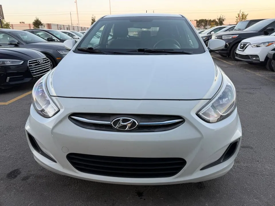 Hyundai Accent 2017 photo 3