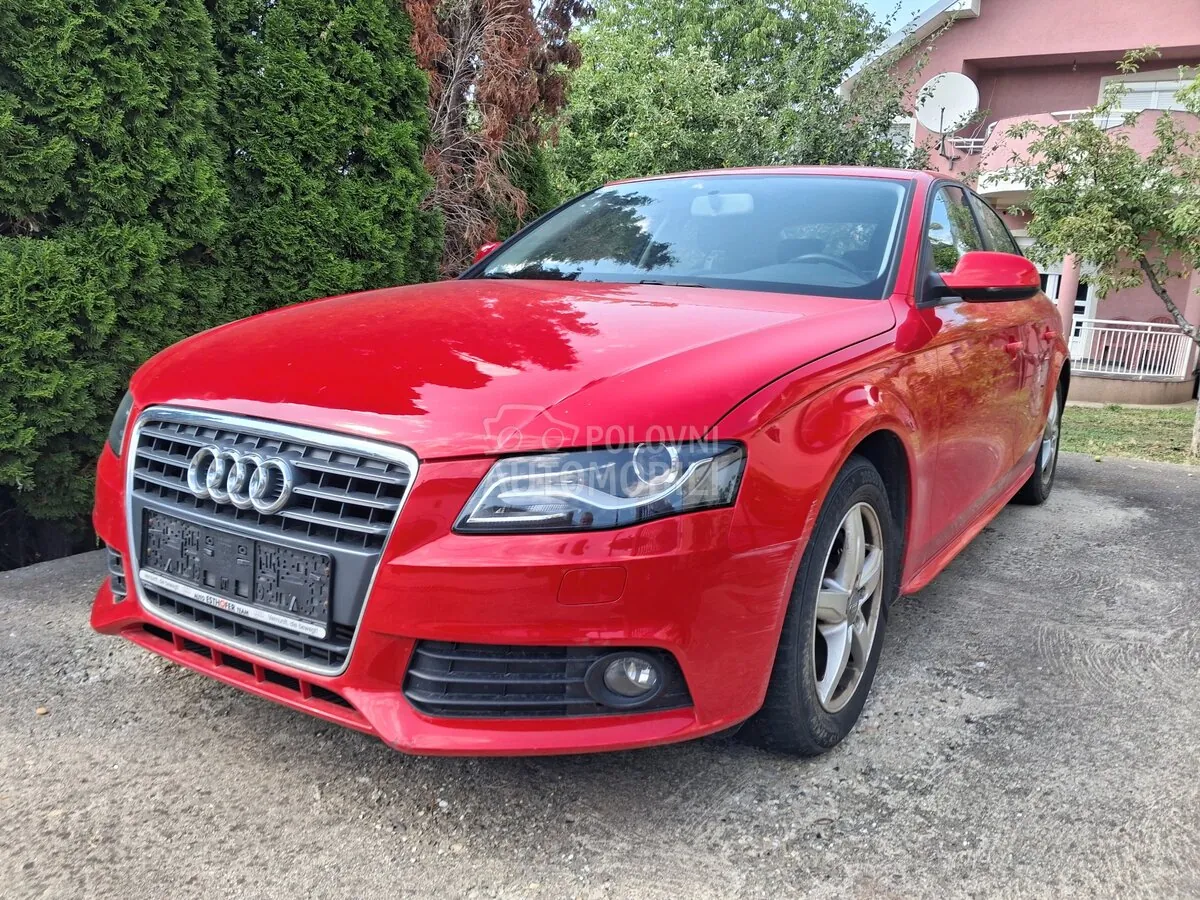 Audi A4 2010 photo 2