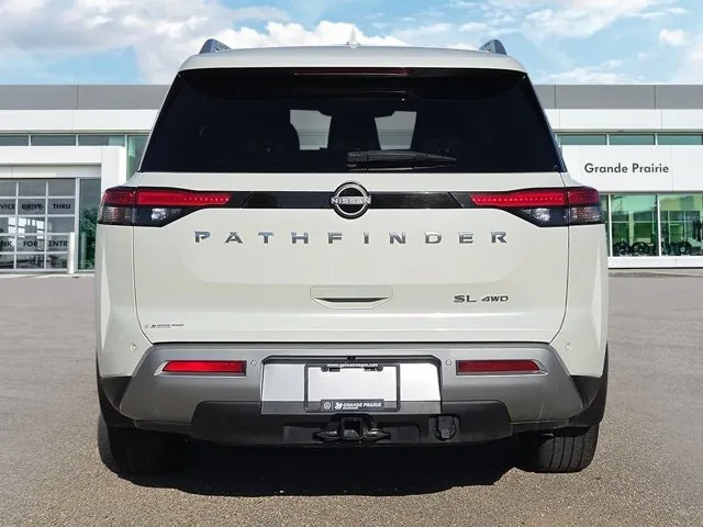 Nissan Pathfinder 2023 photo 4