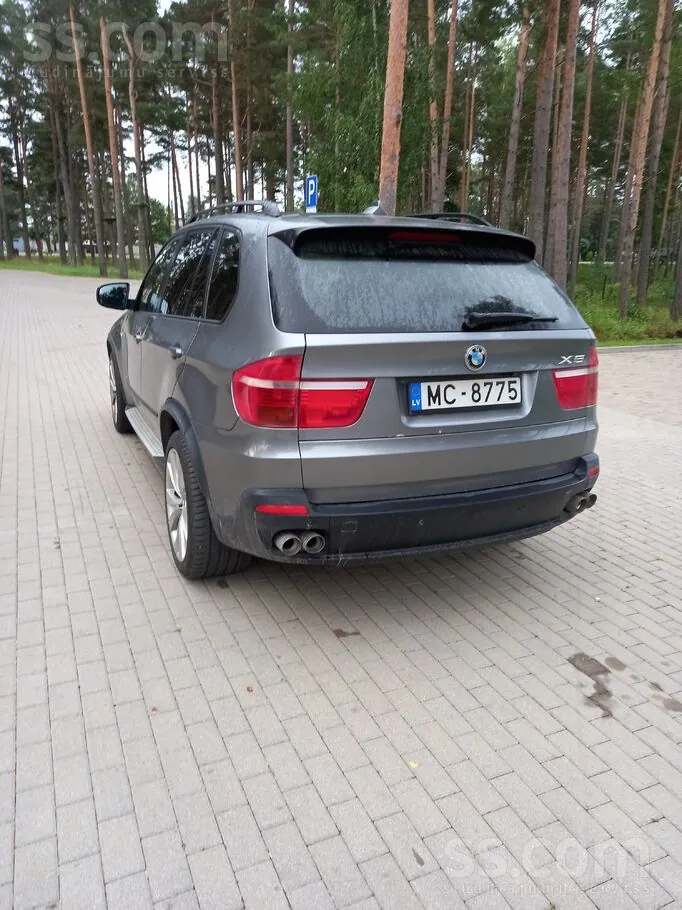 BMW X5 2008 photo 2