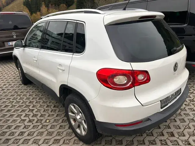 Volkswagen Tiguan 2010 photo 3