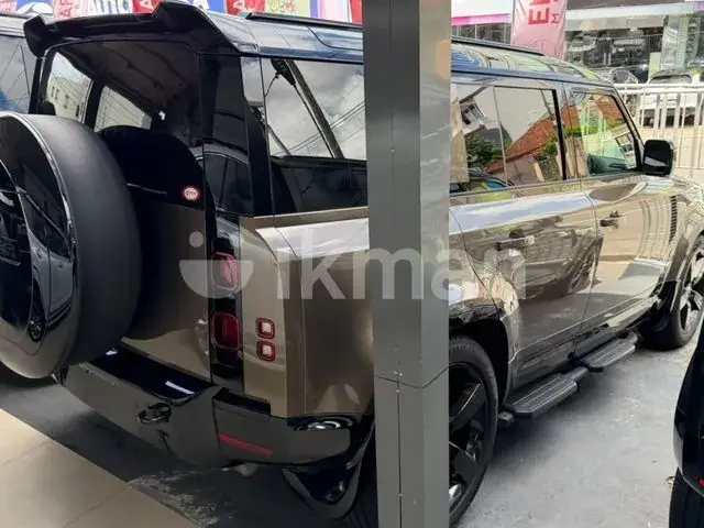 Land Rover Defender 2025 photo 4