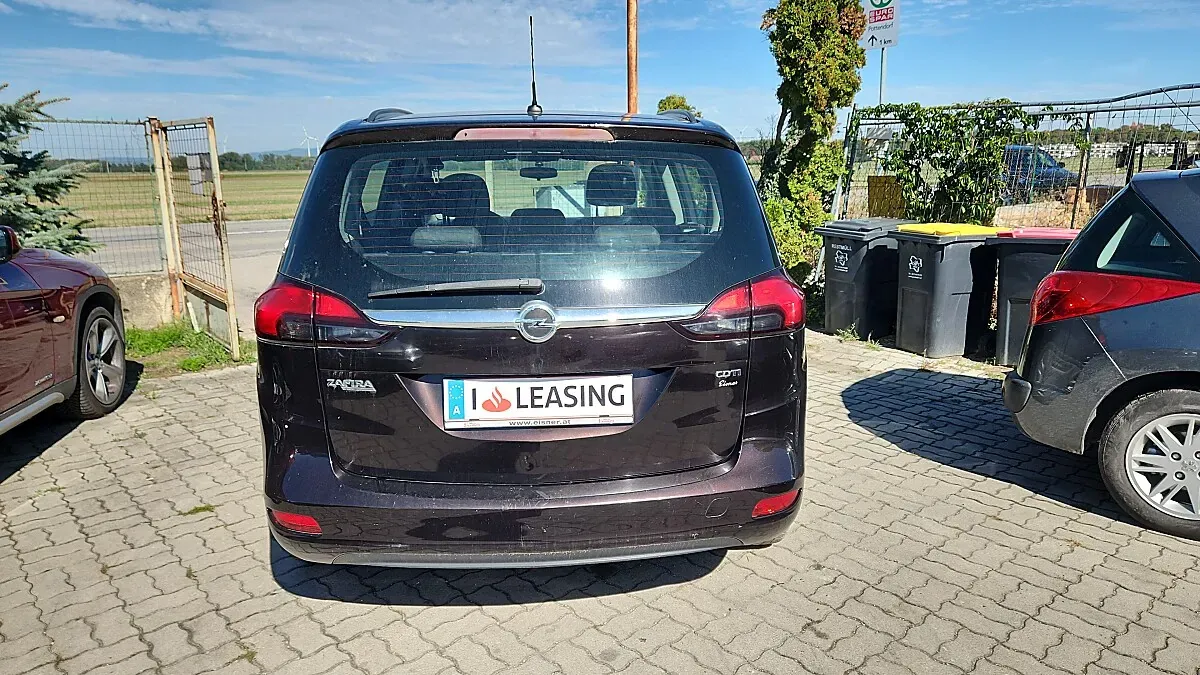 Opel Zafira Tourer 2012 photo 2