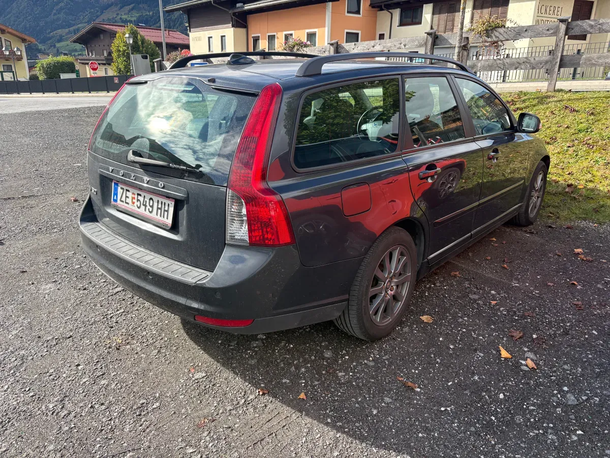 Volvo V50