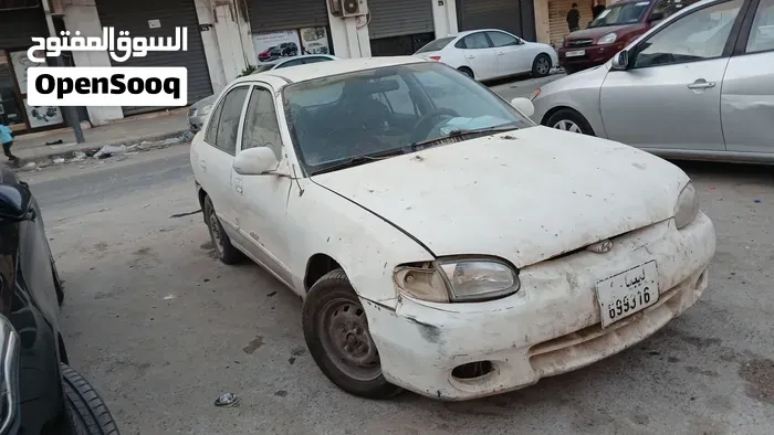 Hyundai Accent 1997 photo 2