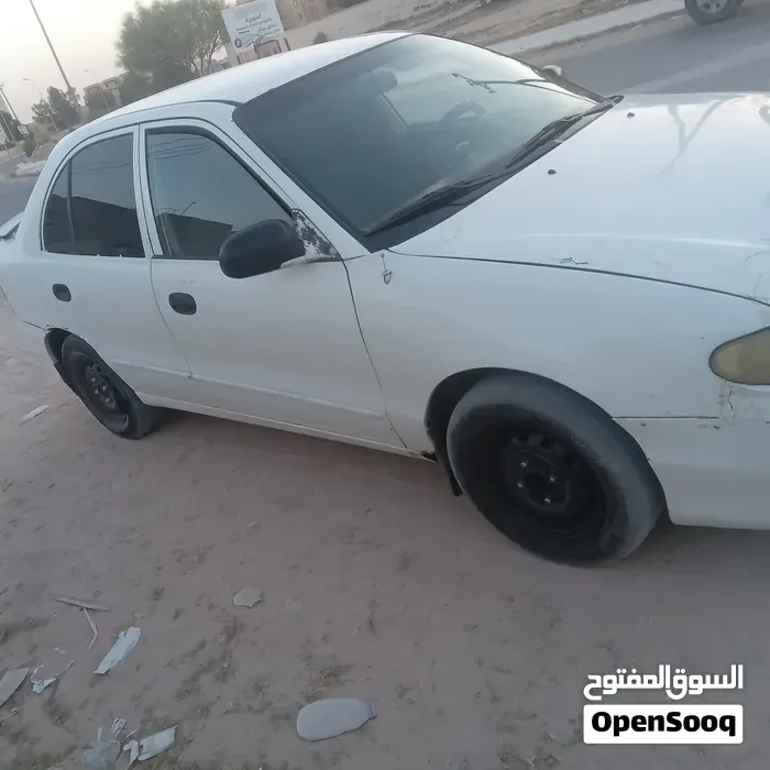 Hyundai Accent 1997 photo 4