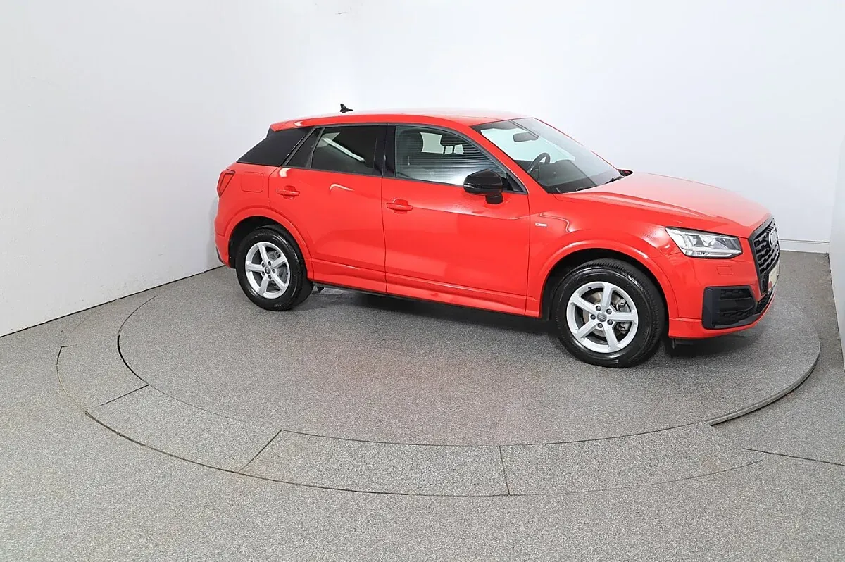 Audi Q2 2020 photo 2