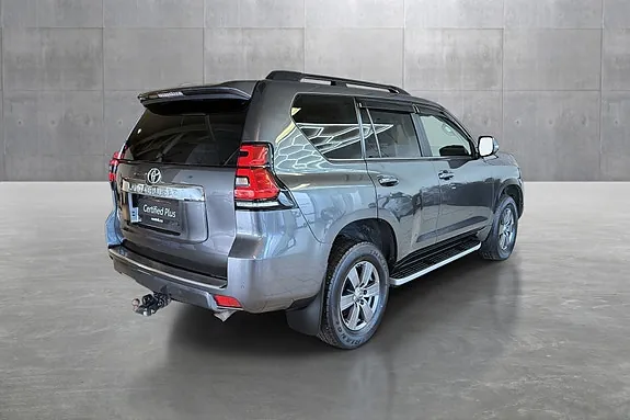 Toyota Land Cruiser 2022 photo 5