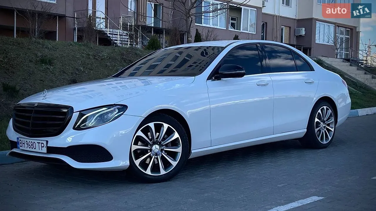 Mercedes-Benz E-Class 2016 photo 2