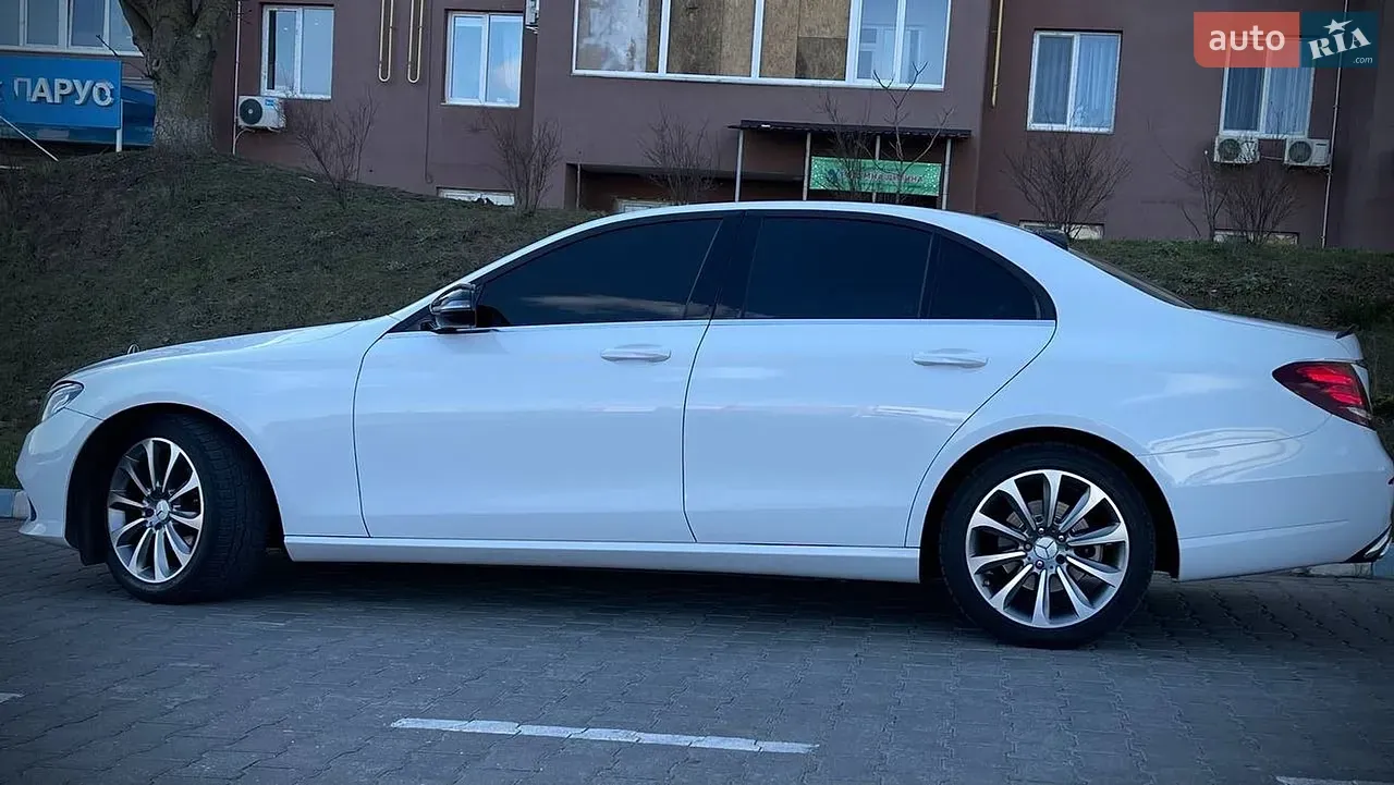 Mercedes-Benz E-Class 2016 photo 5