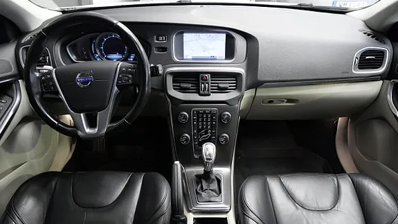 Volvo V40 2013 photo 4
