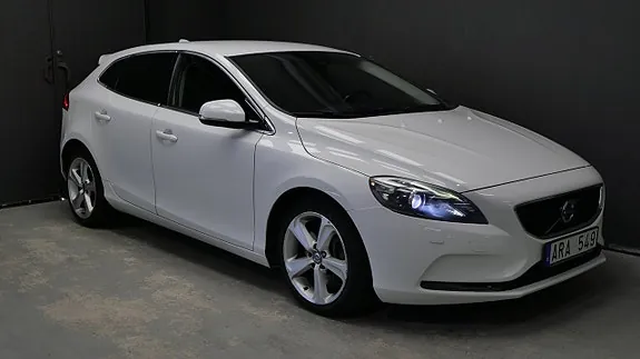 Volvo V40 2013 photo 2