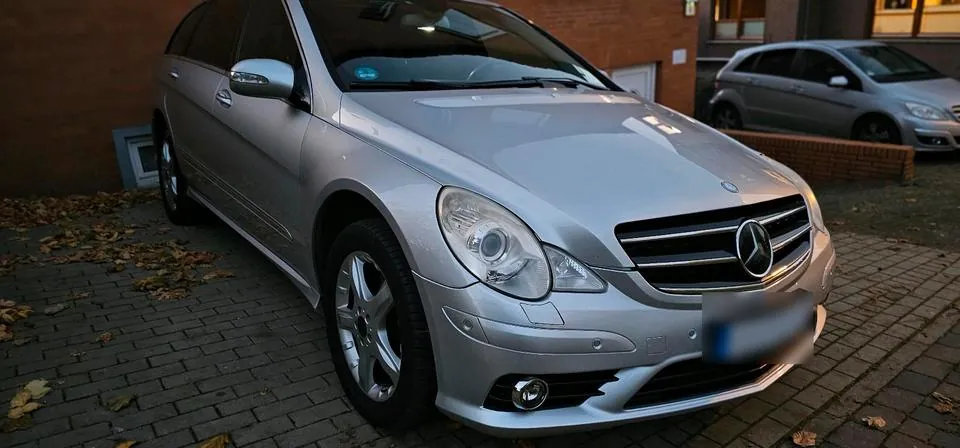 Mercedes-Benz R-Class