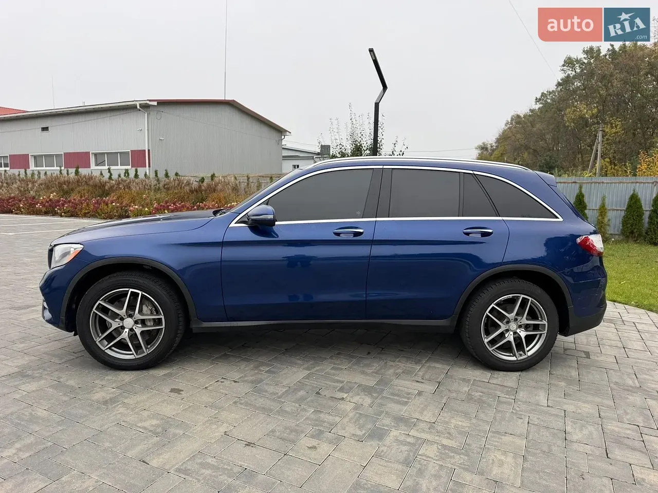Mercedes-Benz Glc-Class 2016 photo 2