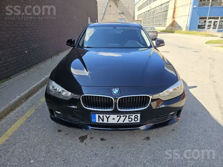 BMW 320 2014 photo 2