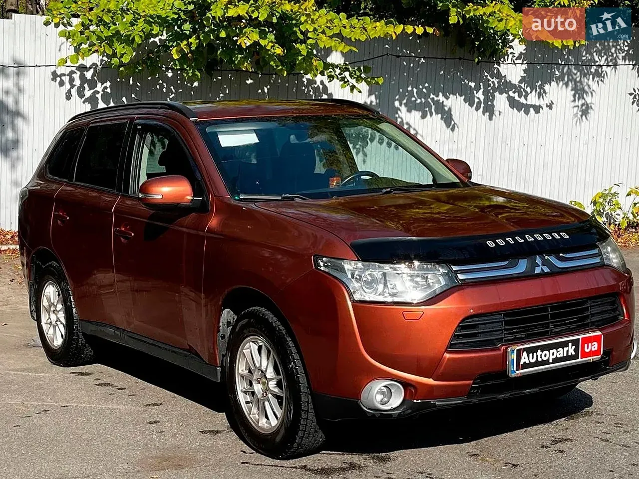 Mitsubishi Outlander 2012 photo 4