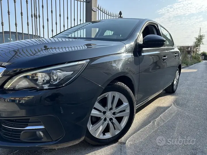 Peugeot 308 2018 photo 3