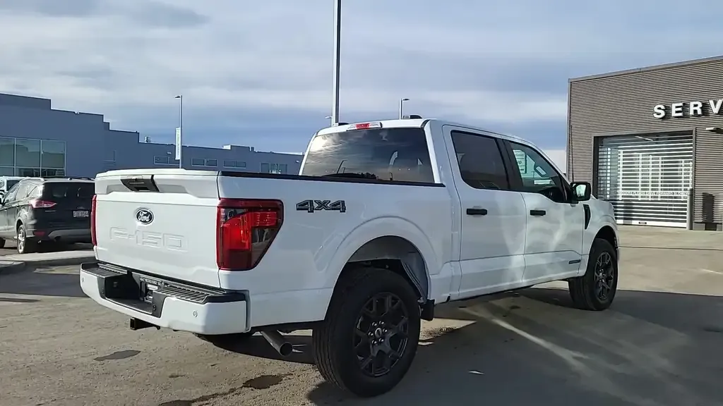 Ford F-150 2026 photo 2