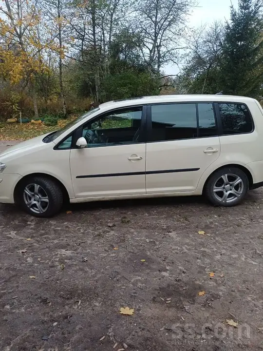 Volkswagen Touran 2007 photo 3