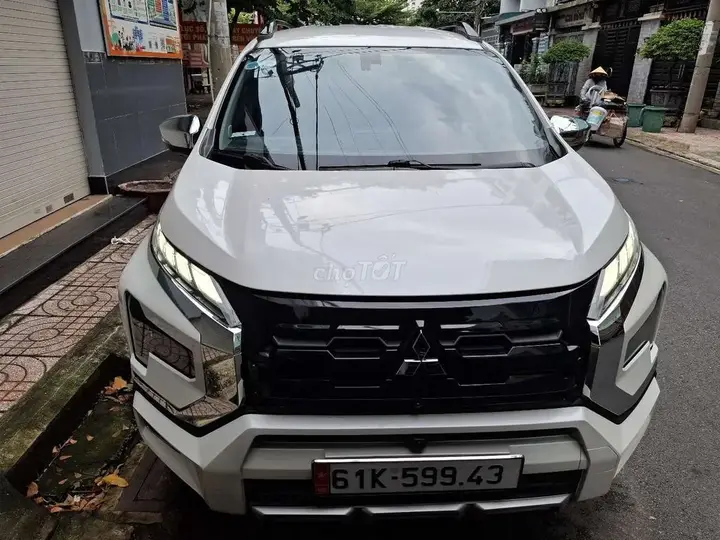 Mitsubishi Xpander Cross