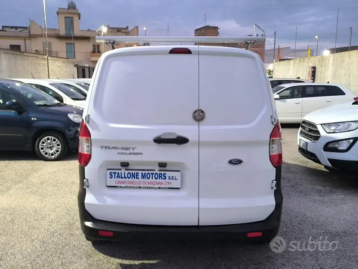 Ford Transit Courier 2020 photo 5
