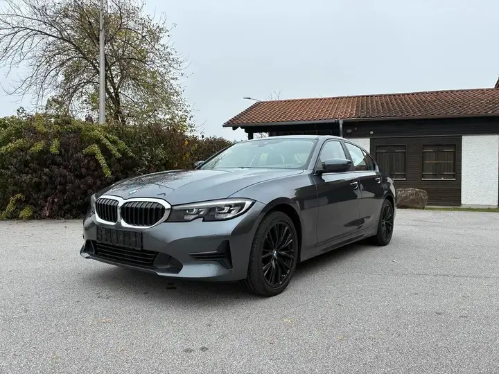 BMW 318I