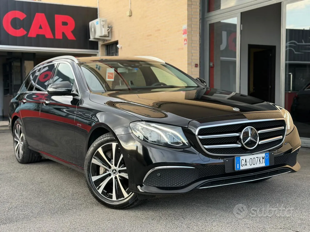 Mercedes-Benz E 300