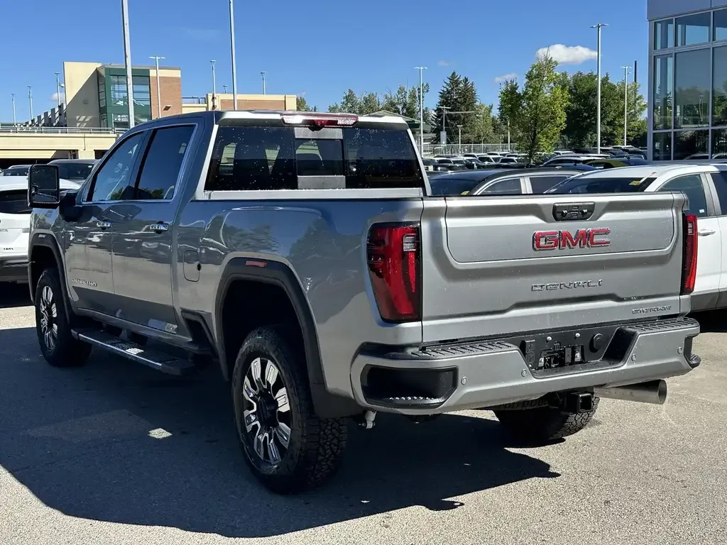 GMC Sierra 3500Hd 2026 photo 4