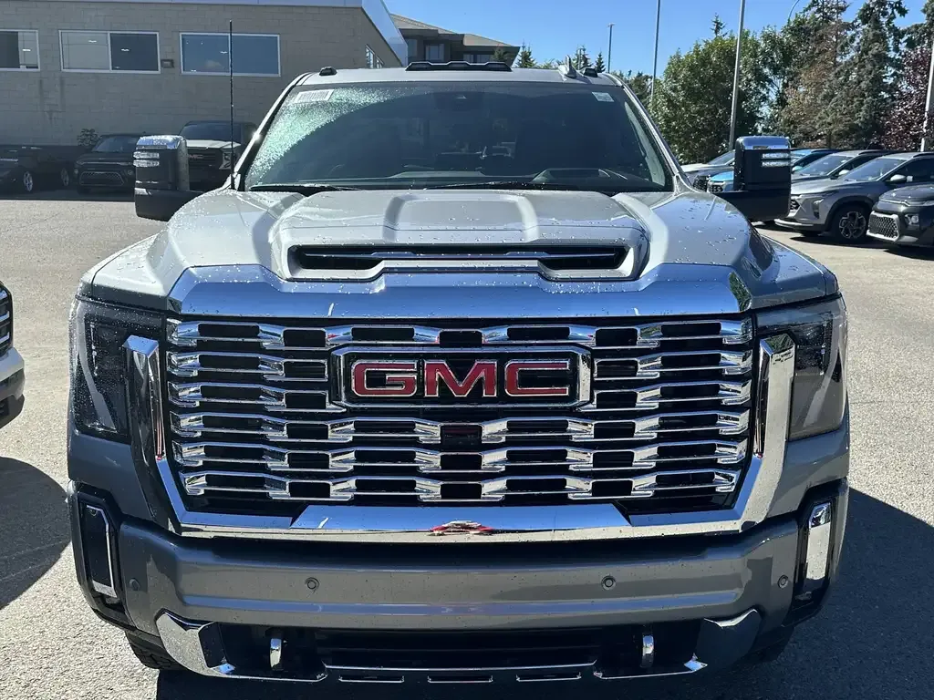 GMC Sierra 3500Hd 2026 photo 2