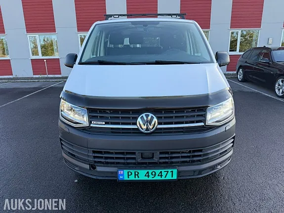 Volkswagen Transporter 2018 photo 3