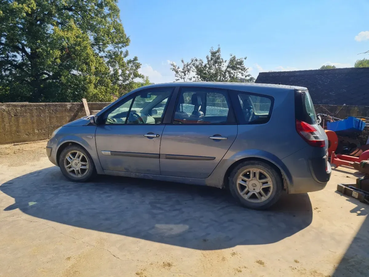Renault Scenic 2005 photo 3