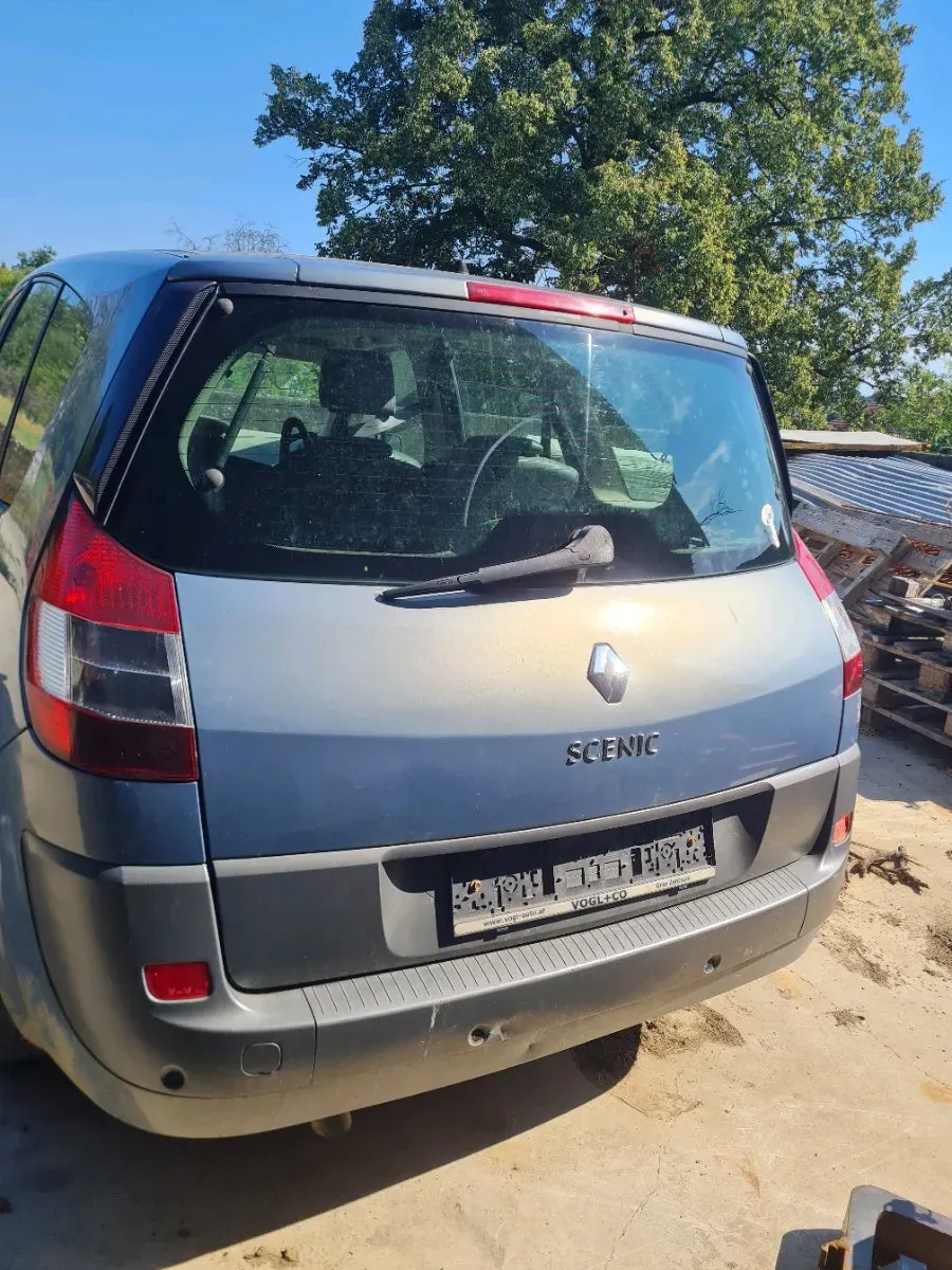 Renault Scenic 2005 photo 2