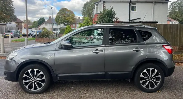 Nissan Qashqai 2012 photo 5