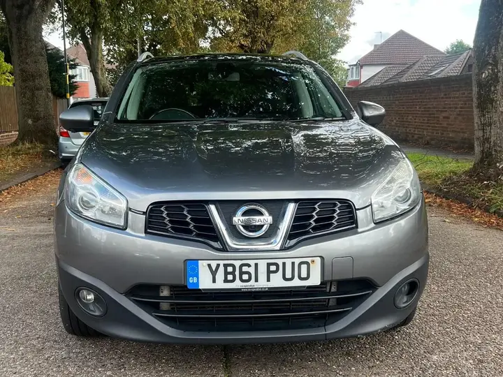 Nissan Qashqai 2012 photo 2