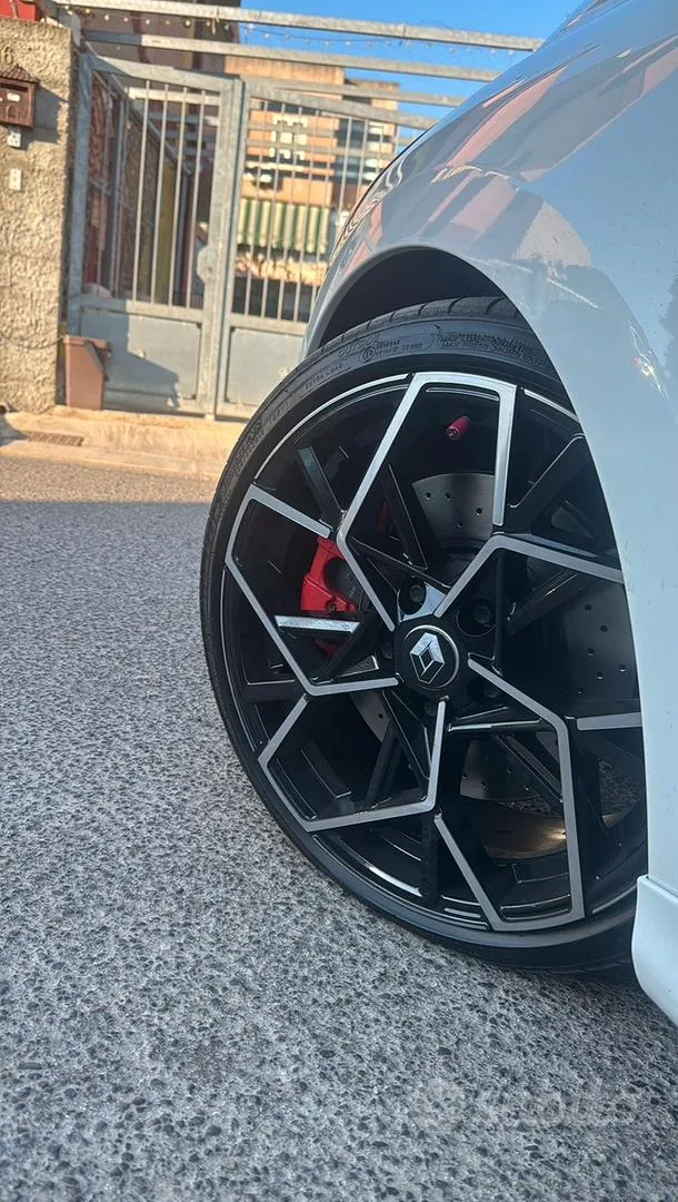 Renault Clio 2015 photo 3