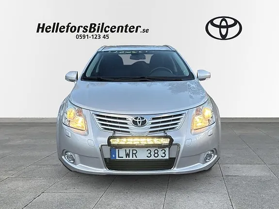 Toyota Avensis 2011 photo 5