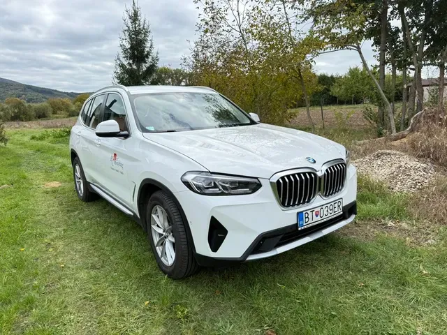 BMW X3 2021 photo 2