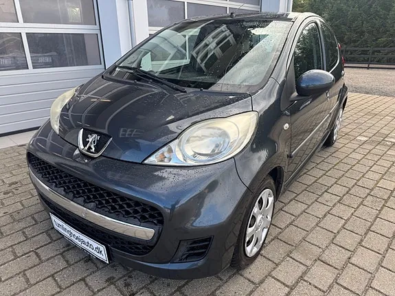 Peugeot 107 2010 photo 2